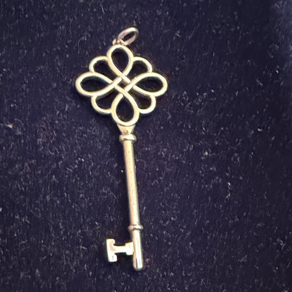 Tiffany Elegant sterling silver key pendant